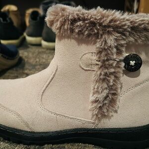 Khombu Beige Fur-Trimmed Ankle Boots